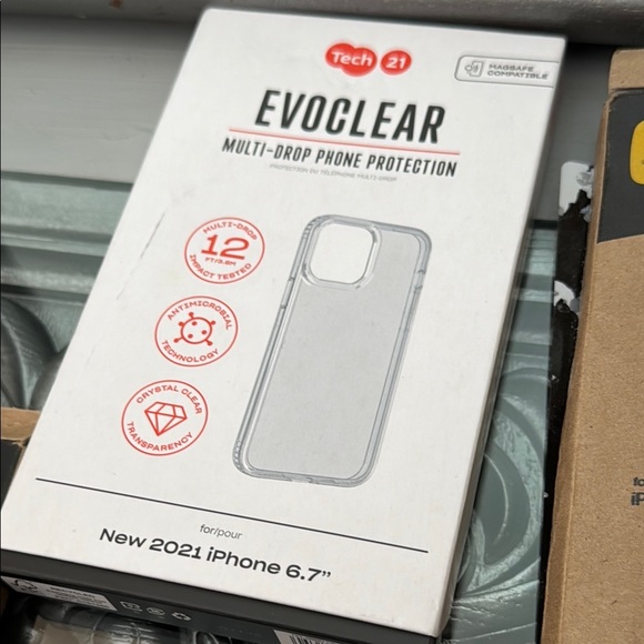 Variety of iPhone Cases - Picture 6 of 7